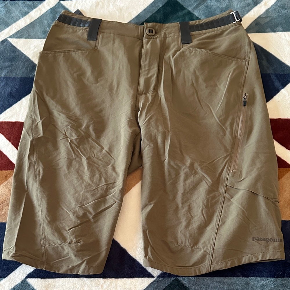 Patagonia Men's Khaki Athletic Shorts